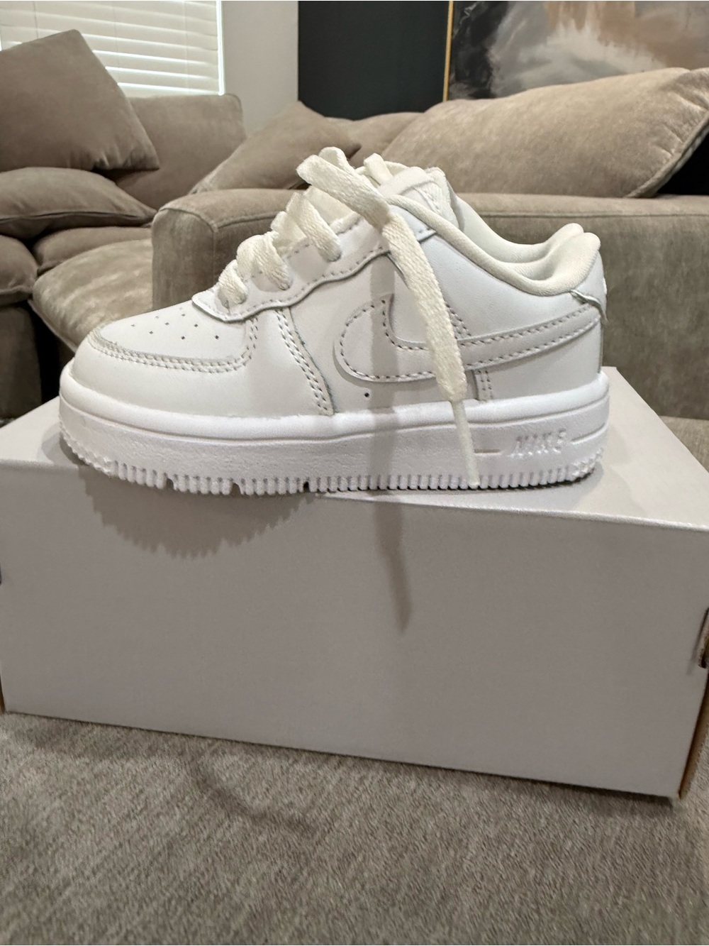 Force 1 low lace sz 7C Kids White